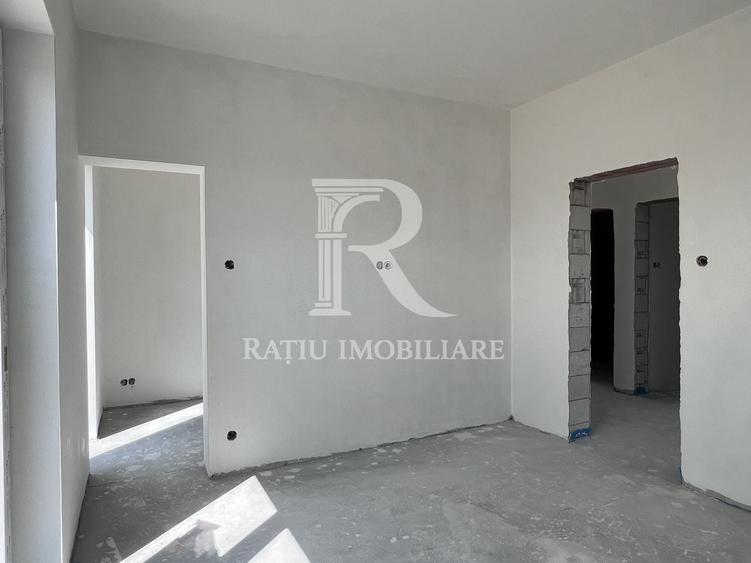 Casă individuală cu 4 camere cu Canalizare în Dealuri Oradea