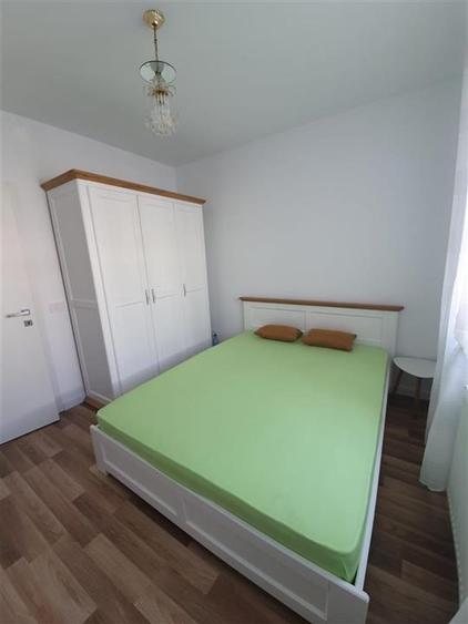 Apartament cu 2 camere decomandat în Aeroport