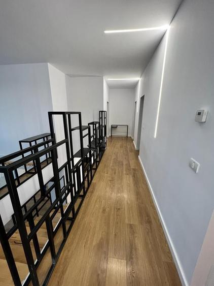 Casă individuală cu 6 camere cu Piscina în Nord