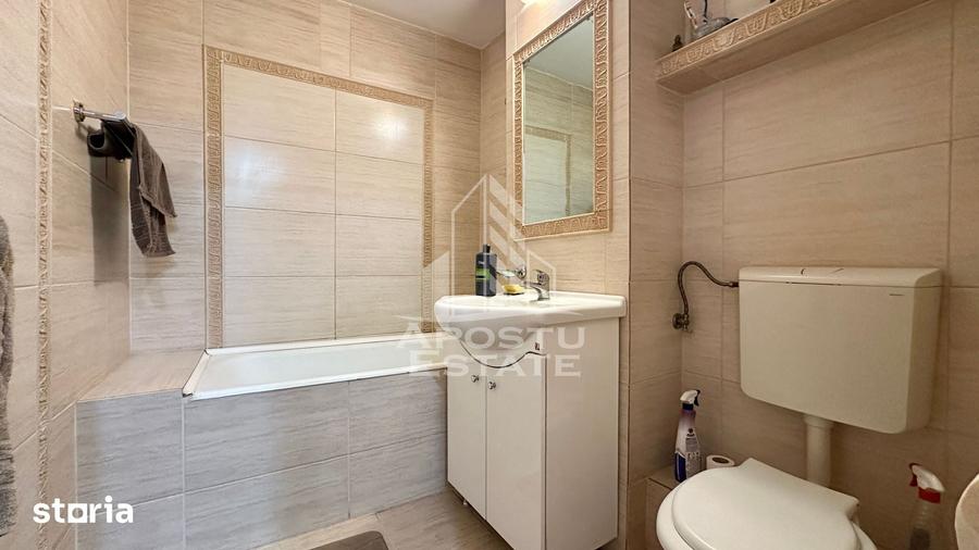Apartament cu 3 camere decomandat în Soarelui