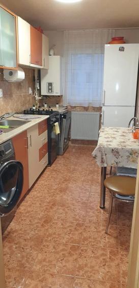 Apartament cu 2 camere decomandat în Zorilor