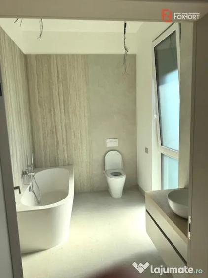 Apartament cu 4 camere decomandat în Torontalului