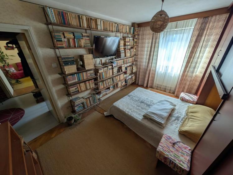 Apartament cu 4 camere decomandat, mobilat în Mănăștur