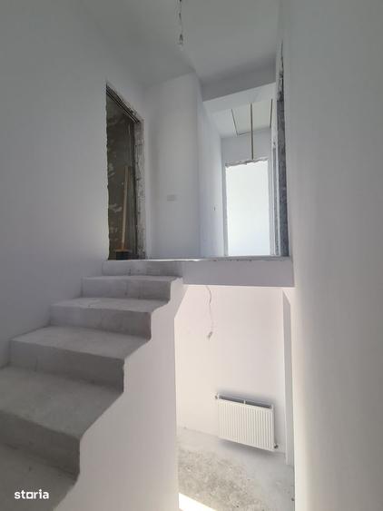 Casă cu 4 camere în Vidra