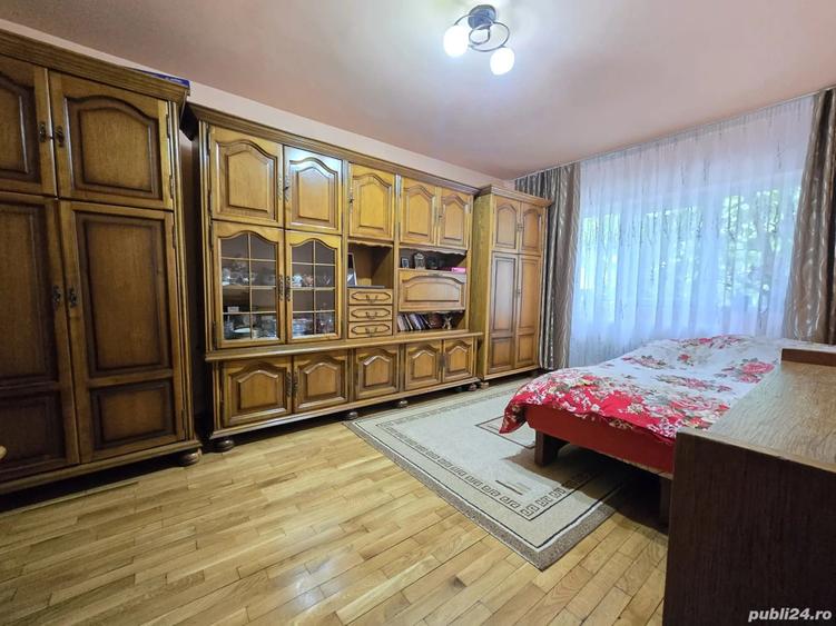 Inchiriez apartament cu 3 camere - 3