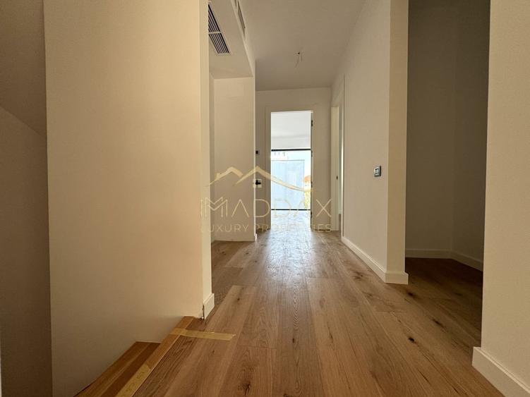 Vila cu 5 camere  *366mp* / Curte privată *315mp* / Pipera - Lake View - 10