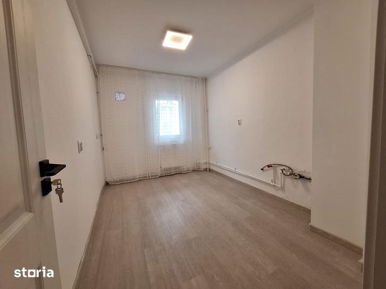 Apartament 3 camere decomandate,renovat,etaj 1,Piata Sud - 3
