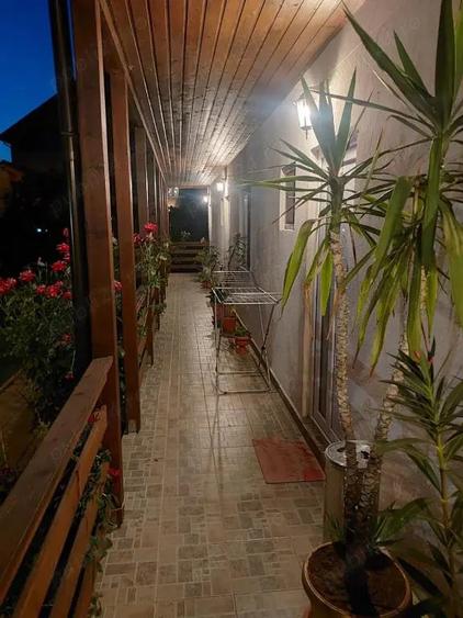 Pensiune 8 apartamente+ in 2 Mai judet Constanta - 2