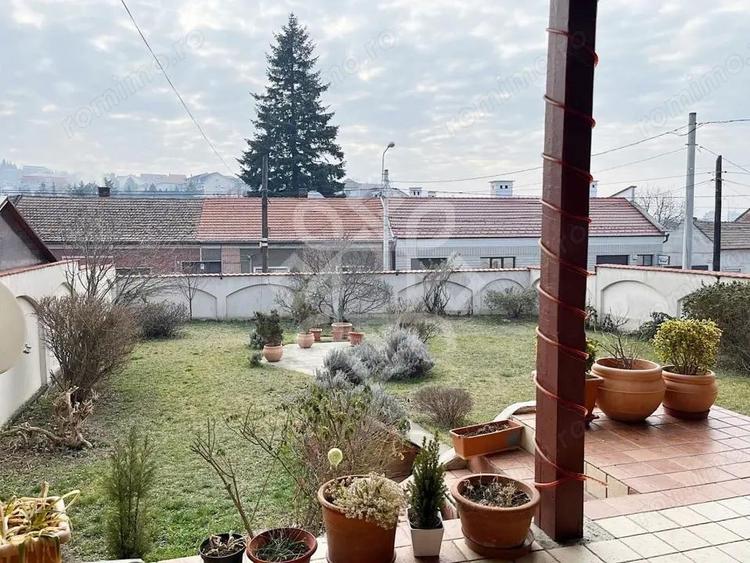 Casa cu 4 camere de vanzare in zona centrala din Oradea - 7