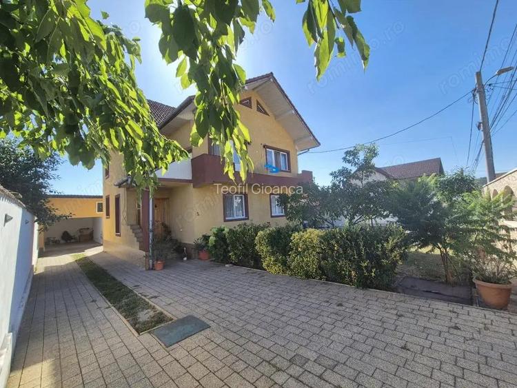 Vanzare casa P+1 cu teren de 769 mp ?i facilita?i complete, str. ?i?e?ti Vanzare casa P+1 cu teren de 769 mp ?i facilita?i complete, str. ?i?e?ti