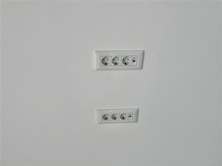 Spatiu pretabil Sediu Firma in Urban Plaza de Inchiriat - 13