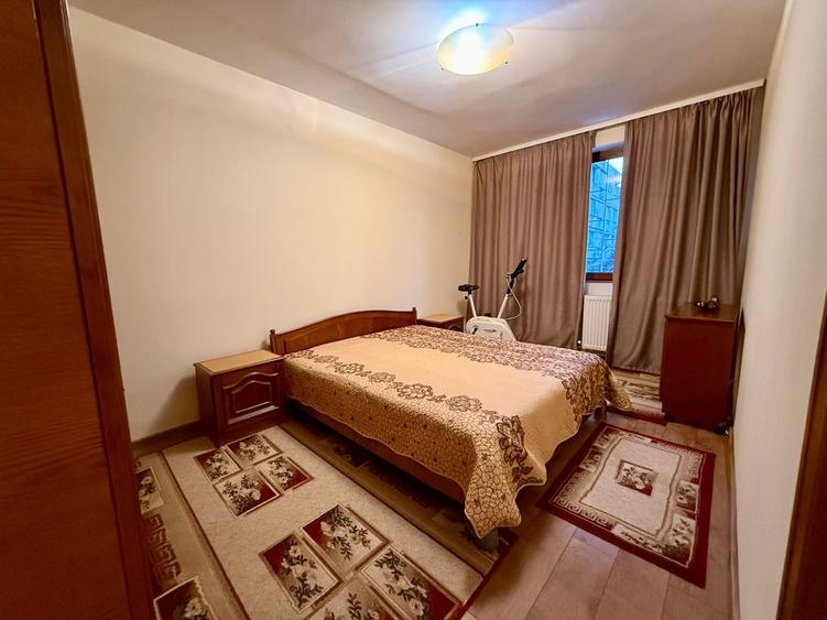 Centru -Colonadelor - 2 camere -centrala gaze - termen lung - 400 Euro - 6