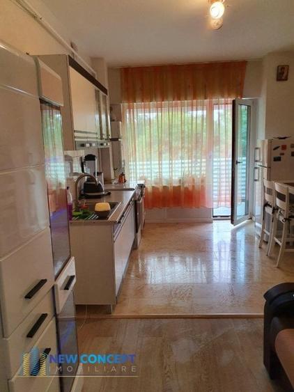 Vanzare apartament 2 camere bloc nou Copou-Royal - 3