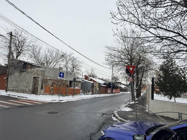 Vand teren langa scoala ocazie - 8