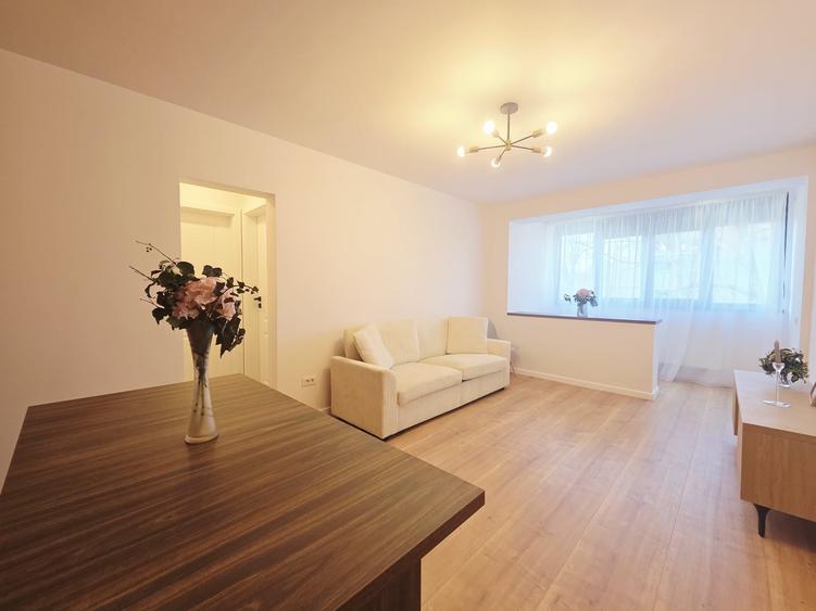 Apartament renovat mobilat GATA DE MUTAT etajul 1 - 3