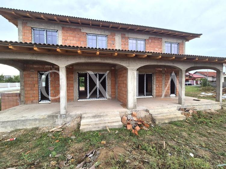 AX1005 Ciarda Rosie, Duplex Mediteranean, Toate Utilitatile - 1