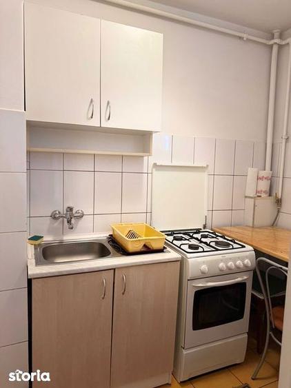 De Inchiriat garsoniera Zona UMF 280 - 2