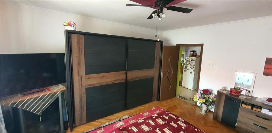 Oferta ! Imobil P+1 ?n zona Lupeni (reper supermarket Profi ) - 11