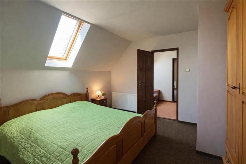 Casa nordica luminoasa, gata de mutat, garaj cald,spatiu de poveste la mansarda, - 12