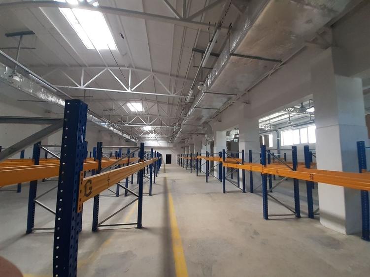 Hala 1336mp, in Pipera, in apropiere de giratoriu - 1