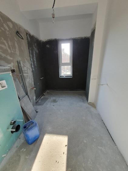 Closca,3 camere,2 bai,bloc nou! - 6