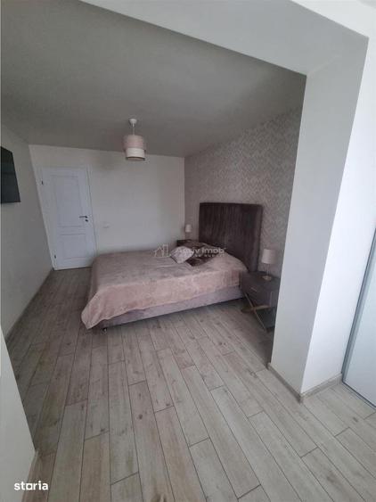 Apartament 3 cam et 2 decomandat renovat zona Colfescu - 12