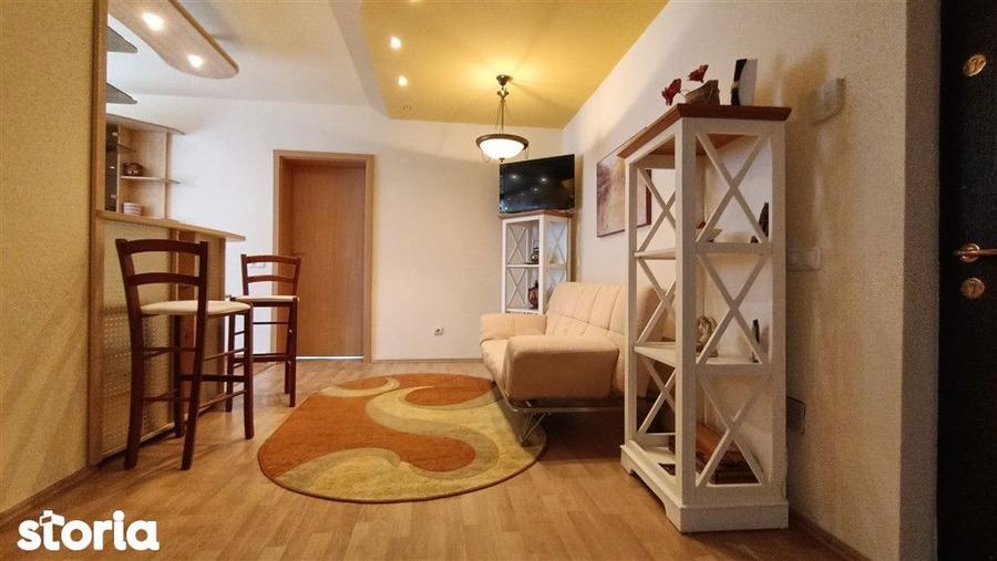 Apartament cu 2 camere decomandat în Zorilor