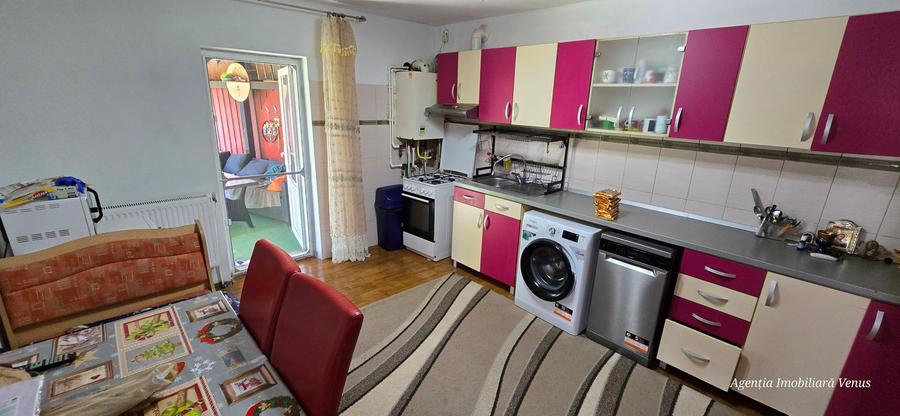 Casa cu etaj zona Puskin - 7