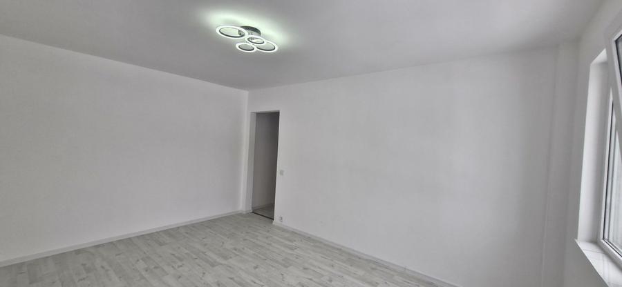 Vand apartament 2 camere - 6
