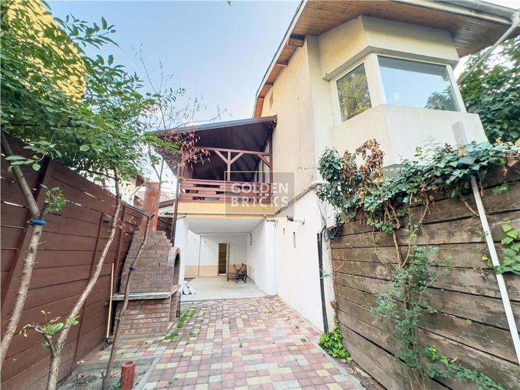 Domenii | Ion mihalache |  Vila Individuala | Parcare 4 masini - 1