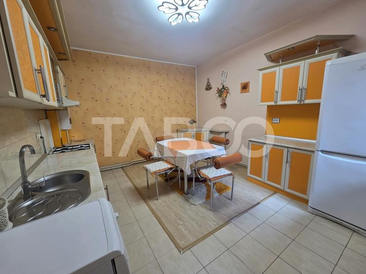 Casă individuală cu 3 camere cu Canalizare în Beclean