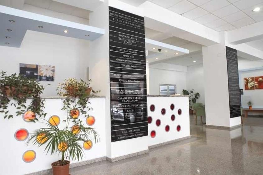 Inchiriere spatii de birouri - pret cu mentenanta si utilitati incluse - 2