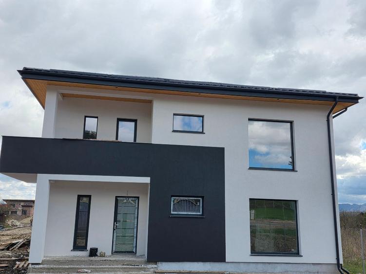 Casa moderna .Proprietar - 4