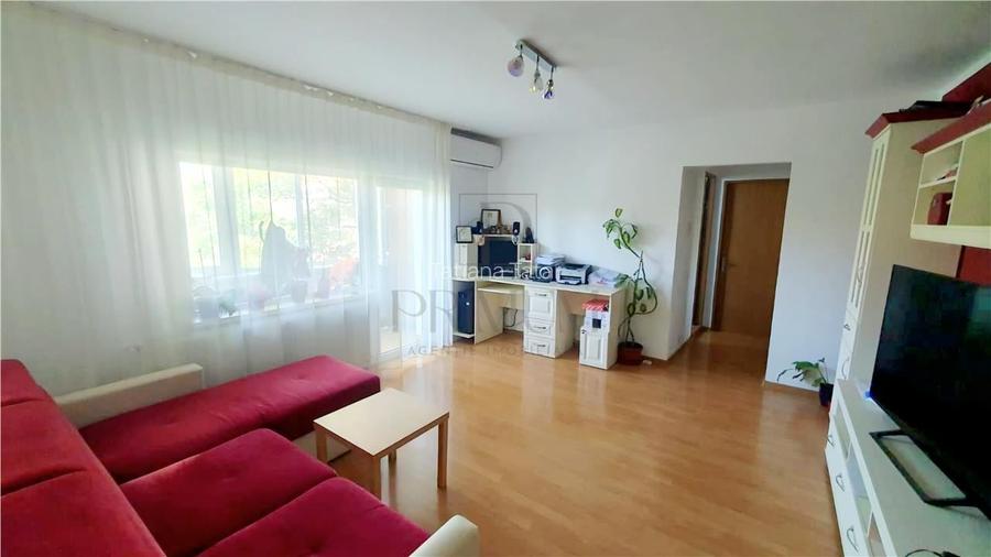 SPITALUL JUDETEAN - 3 cam - decomandat - centrala proprie - 2 bai - ETAJ INTERME