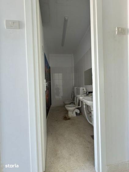 De inchiriat spa?iu comercial dispus pe 2 etaje - 12