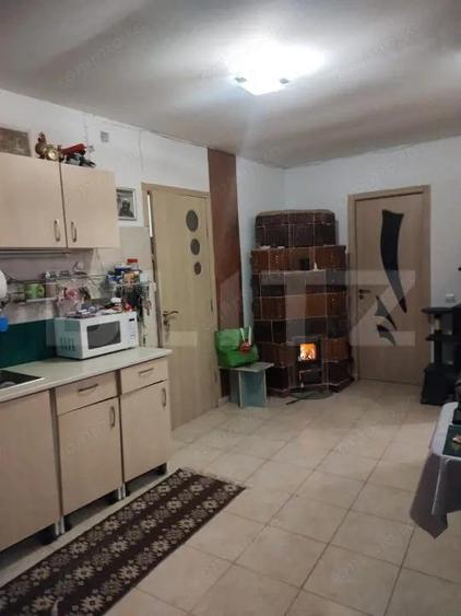 Casa in zona rezidentiala linistita, aproape de oras - panorama spectaculoasa - 8