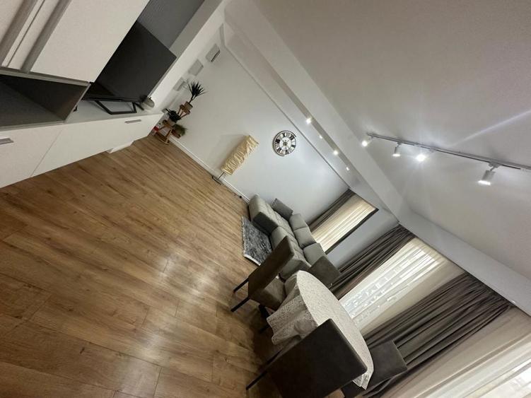 Inchiriez apartament - 3