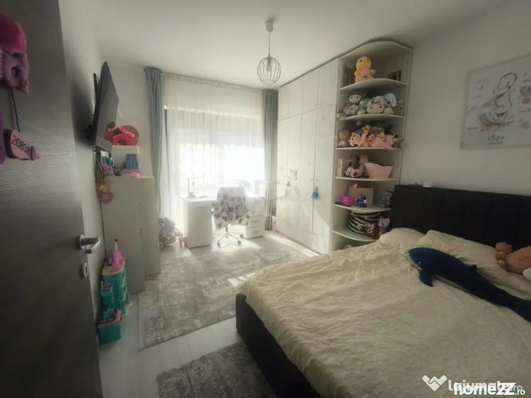 Apartament cu 4 camere decomandat, mobilat în Politehnica