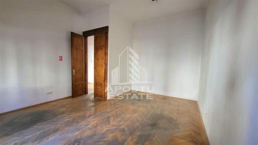 Apartament cu 4 camere, SAD, Piata Victoriei, 180 mp - 15