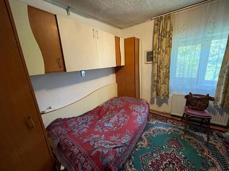 Casa la curte, 1.297 mp teren, Nana, jud. Calara?i 52 km de Bucure?ti - 3