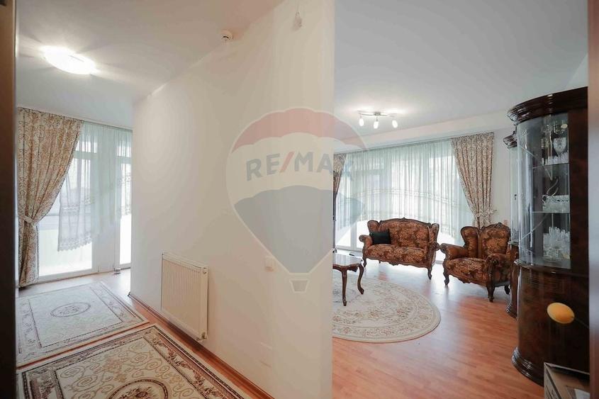 Apartament de Vânzare cu 3 Camere, Terasă de 32mp - 12