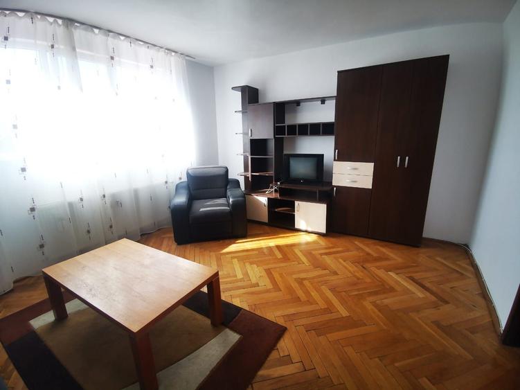 De inchiriat apartament 3 camere cu loc de parcare - Piata Unirii - 2