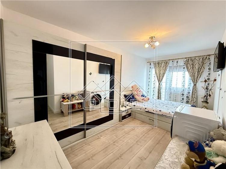 Apartament de inchiriat in Sibiu - 3 camere -mobilat, utilat- V. Aurie - 4