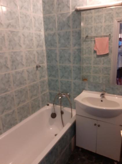 Bucurestii Noi, apartament cu 3 camere decomandate, et 3- bloc rusesc - 1