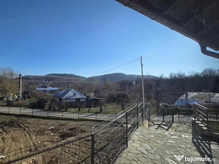 Casa noua 108 mp cu teren 1.890 mp, zona lini?tita - 2