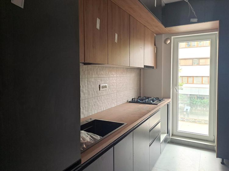 Garsoniera 40mp, Bloc Nou, Zona linistita, Parc, Metrou M2 - 1