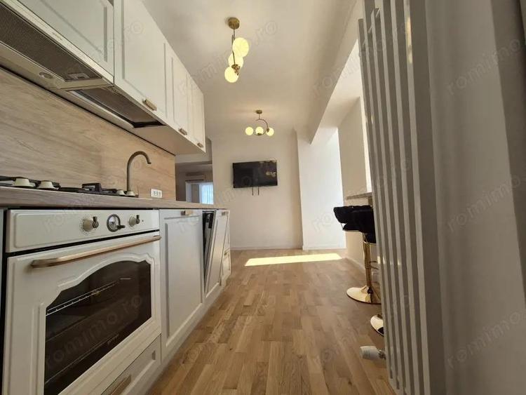 Apartament 3 camere, 100 mp, Centru, Nou Amenajat, Etaj 5/8 - 6