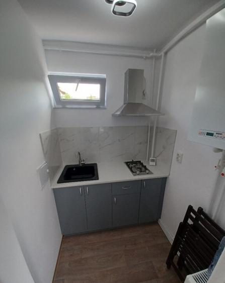 Inchriez apartment cu o camera zona Pia?a Darmanesti - 5