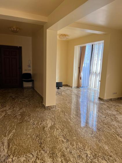 Casa spatioasa – zona Centrala - 4