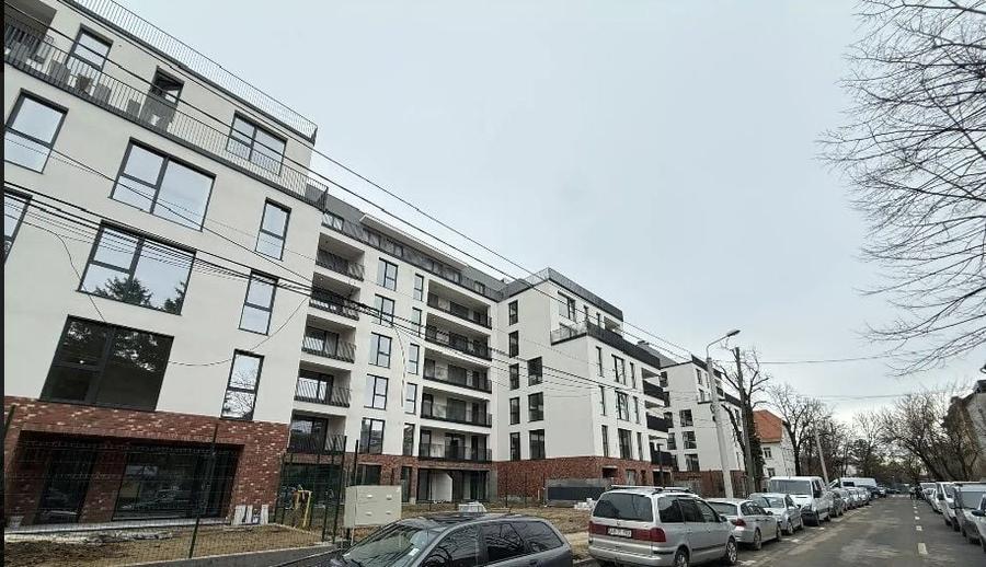 Apartament 3 camere - vanzare - PALTIM - COMISION 0% - 5